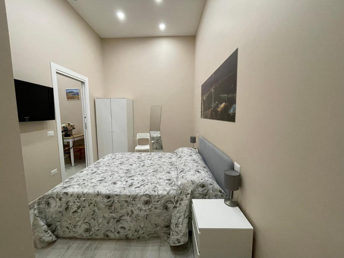 Bed and Breakfast Casa Cavaliere à Naples Extérieur photo